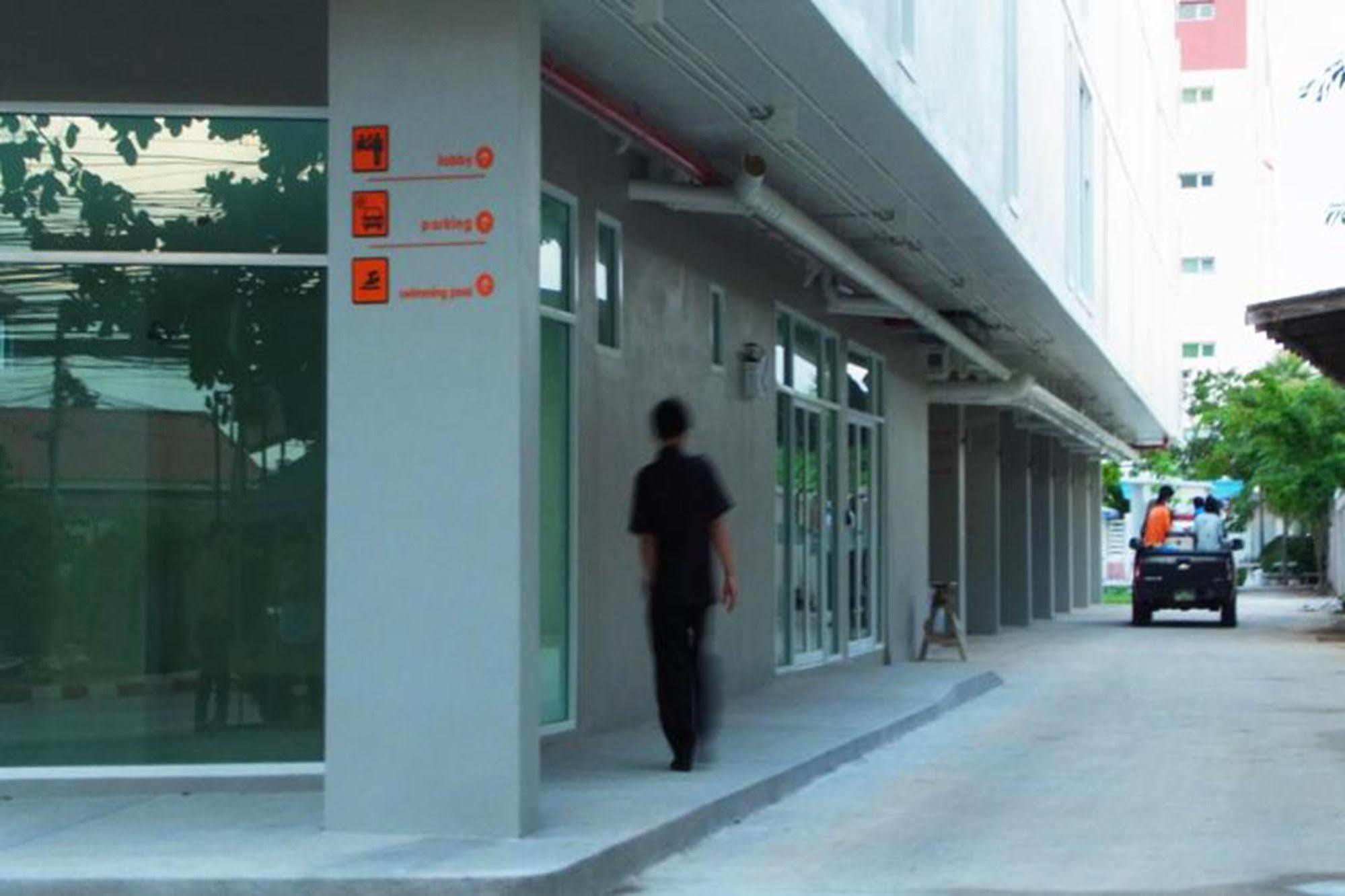 Hotel La Casa Pattaya Exterior foto